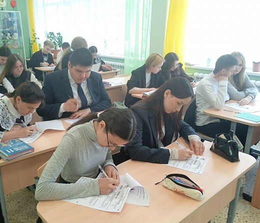 Диктант Победы - 2025 в урмарских библиотеках